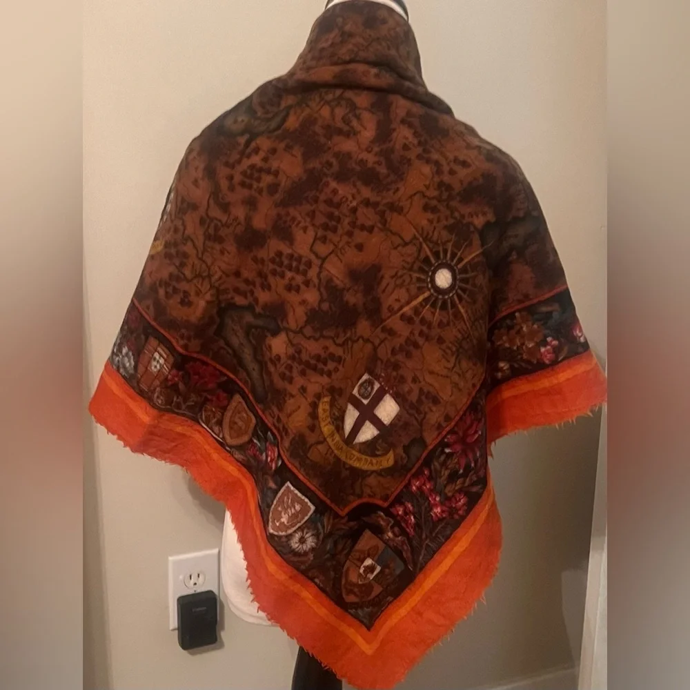 Linda Allard For Ellen Tracy Wool Scarf Rust/Brown/Orange Map Like Design 47x47
